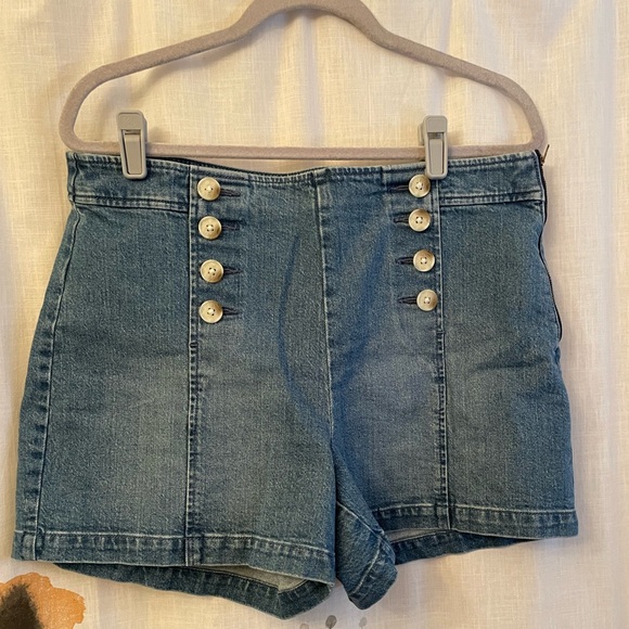 NWT - LOFT High Rise Denim Sailor Shorts in Mid Wash - Picture 9 of 9